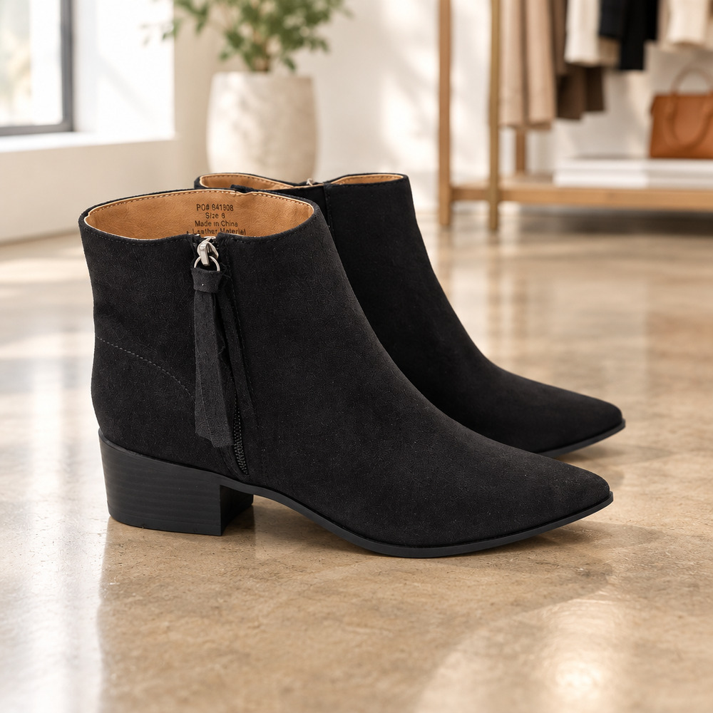 NWOB Journee Collection Soft Faux Leather Booties Size 9
